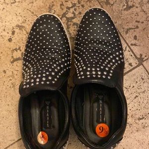 Slightly worn on bottom very stylish can be dressed up or casual